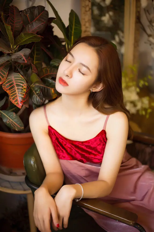 澳门广州高端商务伴游晓雯